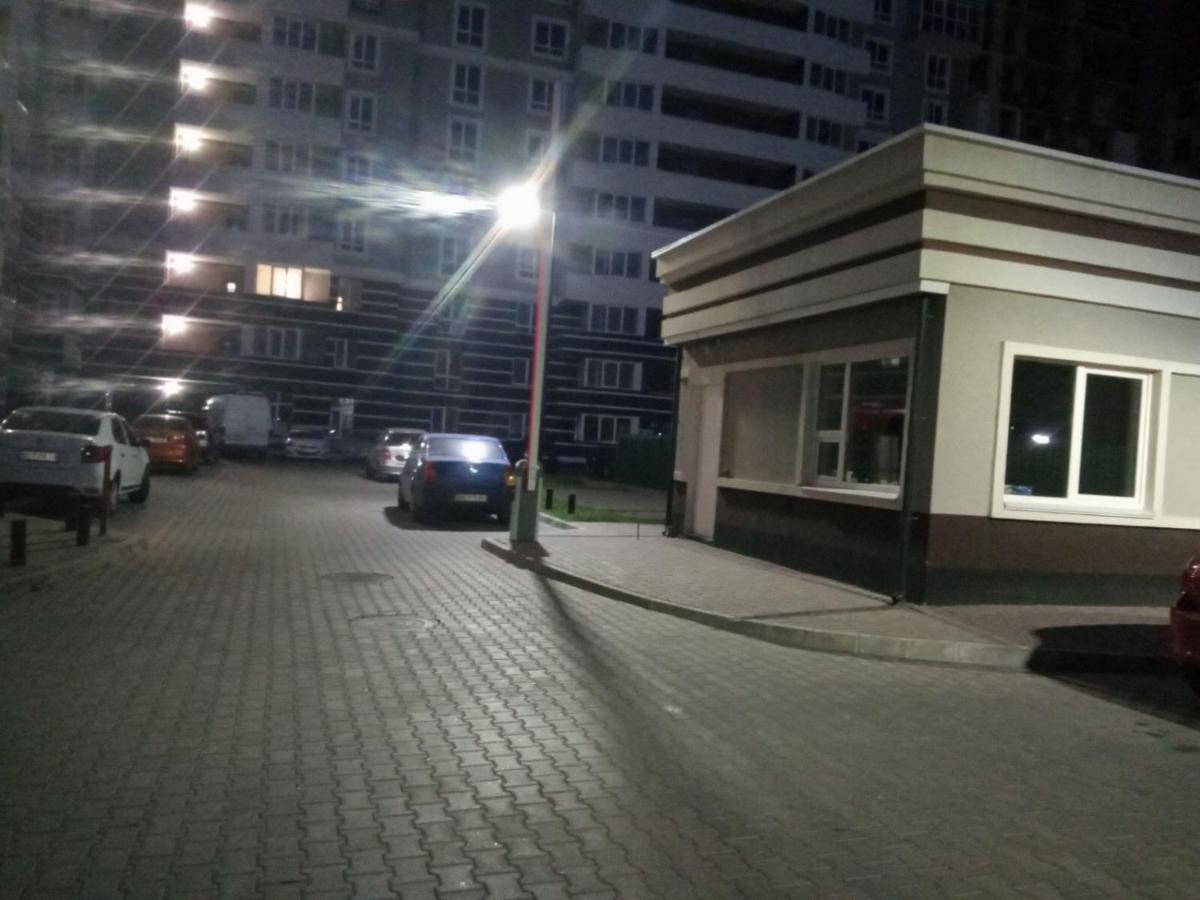 Люкс Апартаменты «Над Бугом» Khmelʼnytsʼkyy Buitenkant foto